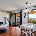 Sea View Baia Santa Reparata * Buoncammino